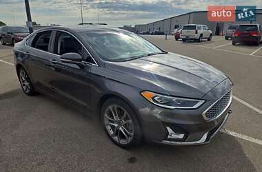 Седан Ford Fusion 2020 в Львове