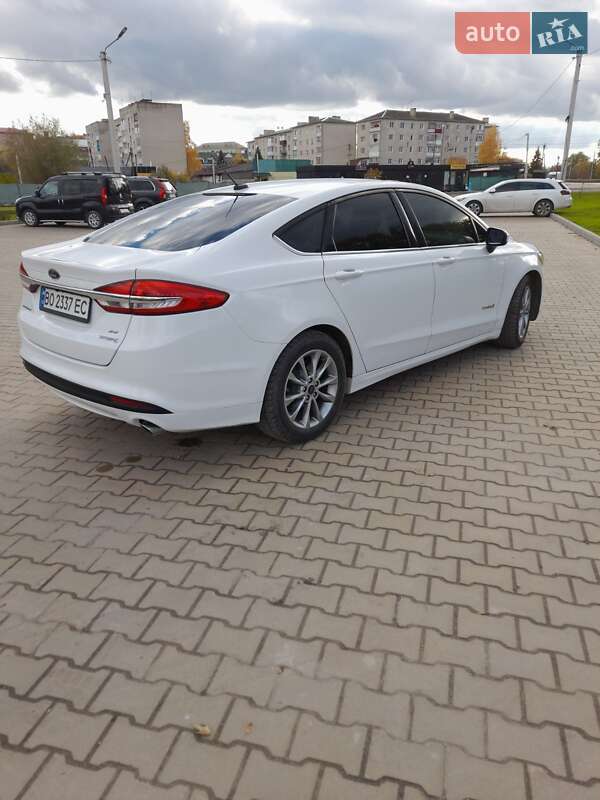 Седан Ford Fusion 2017 в Тернополе