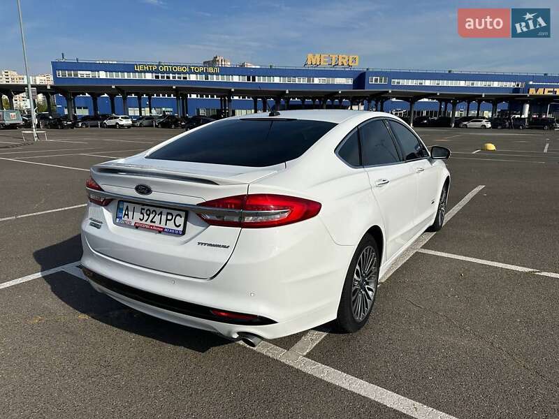 Седан Ford Fusion 2016 в Яготині
