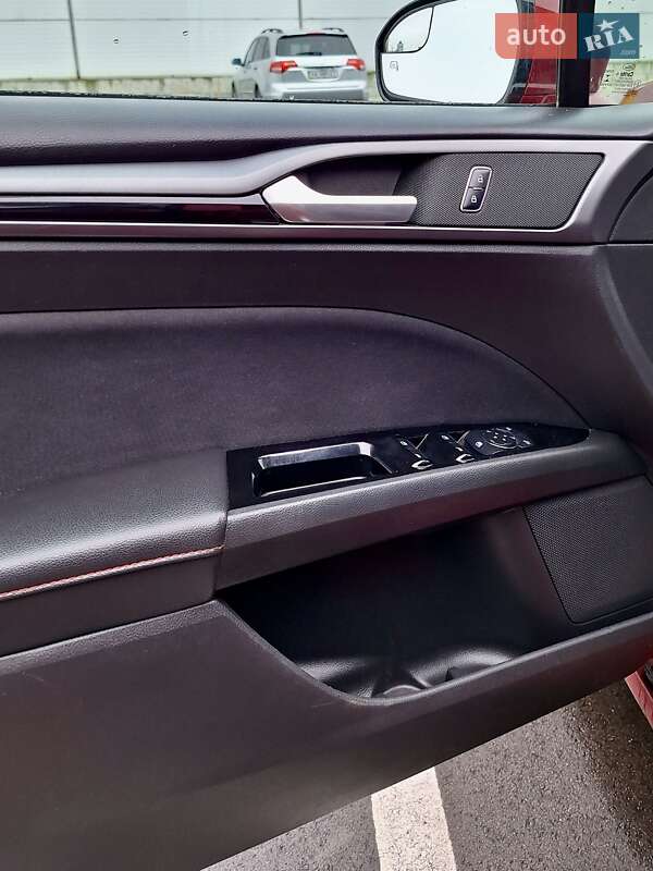 Седан Ford Fusion 2015 в Киеве