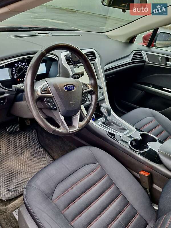 Седан Ford Fusion 2015 в Киеве