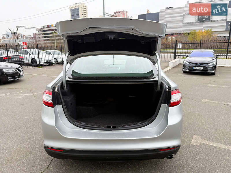 Седан Ford Fusion 2015 в Києві фото 25 Седан Ford Fusion 2015 в Києві