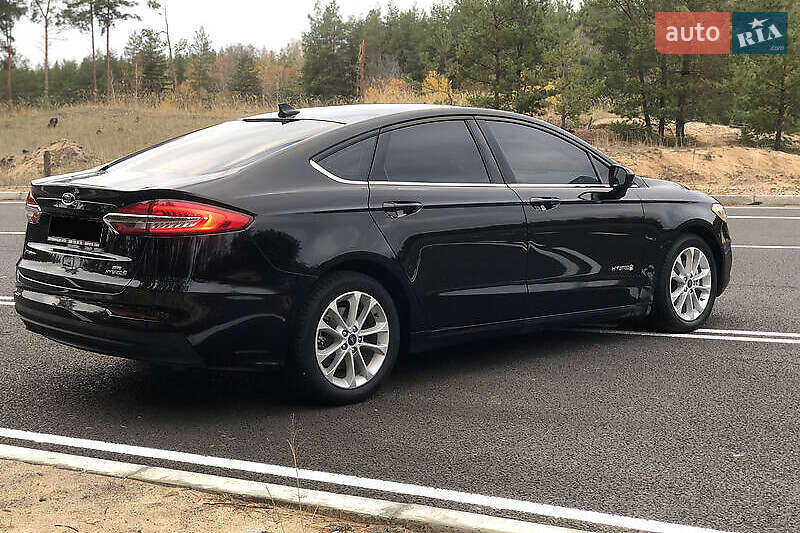 Седан Ford Fusion 2019 в Киеве фото 13 Седан Ford Fusion 2019 в Киеве