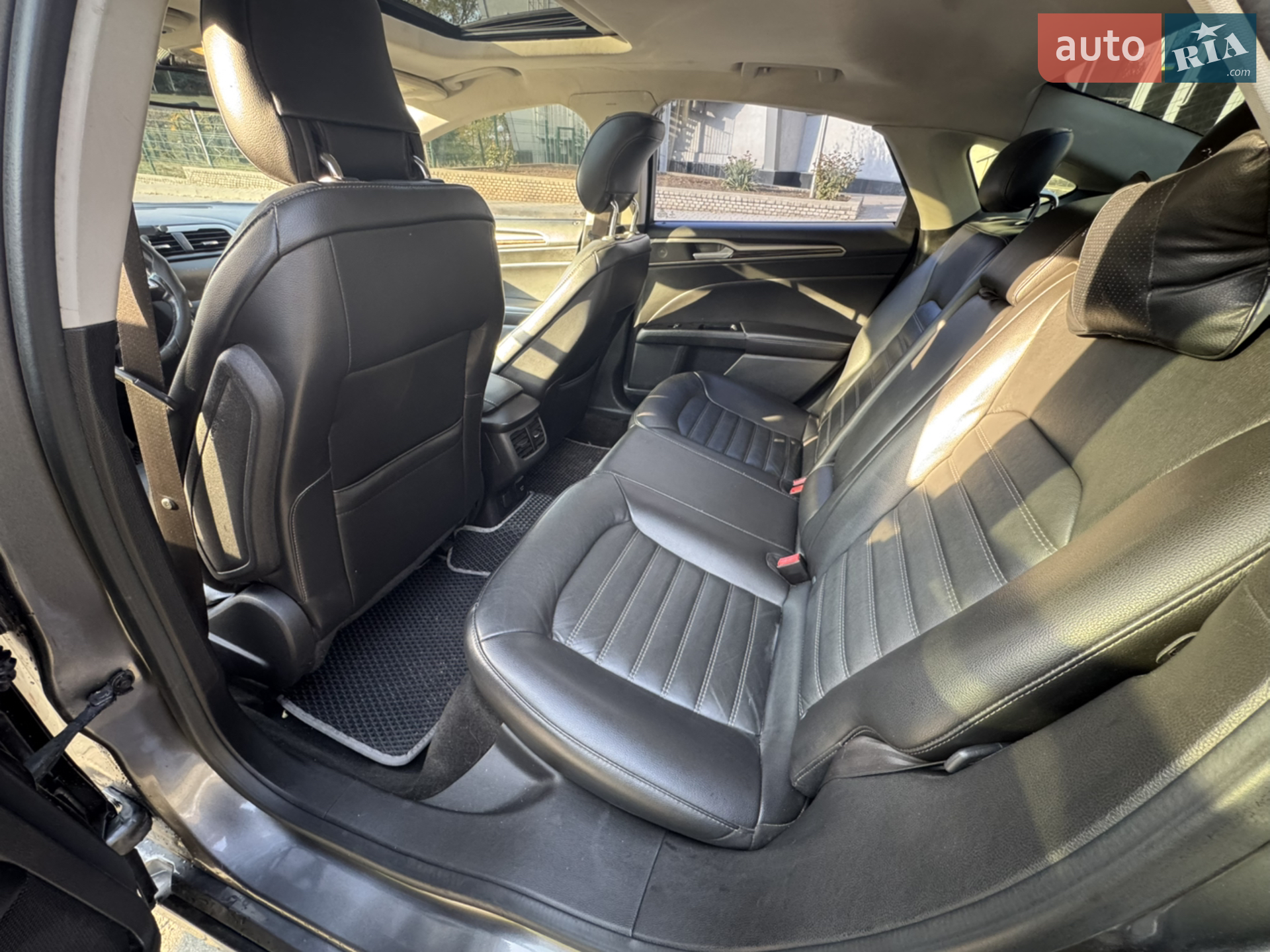 2013 Ford Fusion - мініатюра 11