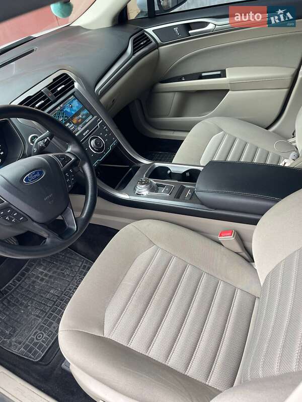 Седан Ford Fusion 2017 в Броварах