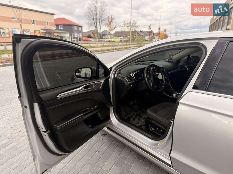 Седан Ford Fusion 2018 в Виннице