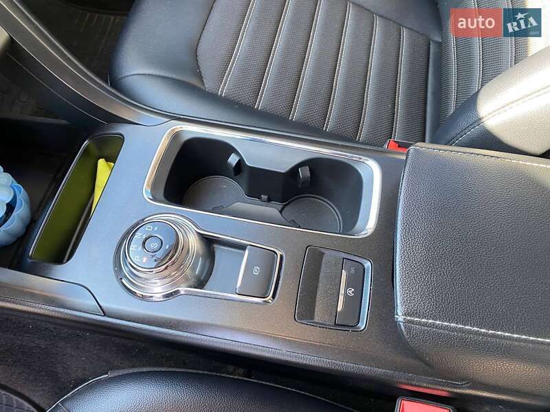 Седан Ford Fusion 2017 в Львові