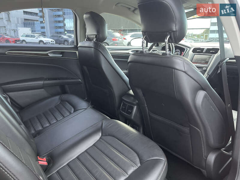 Седан Ford Fusion 2013 в Киеве