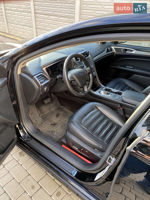 Седан Ford Fusion 2016 в Одессе