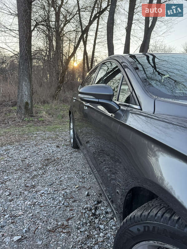 Седан Ford Fusion 2015 в Киеве