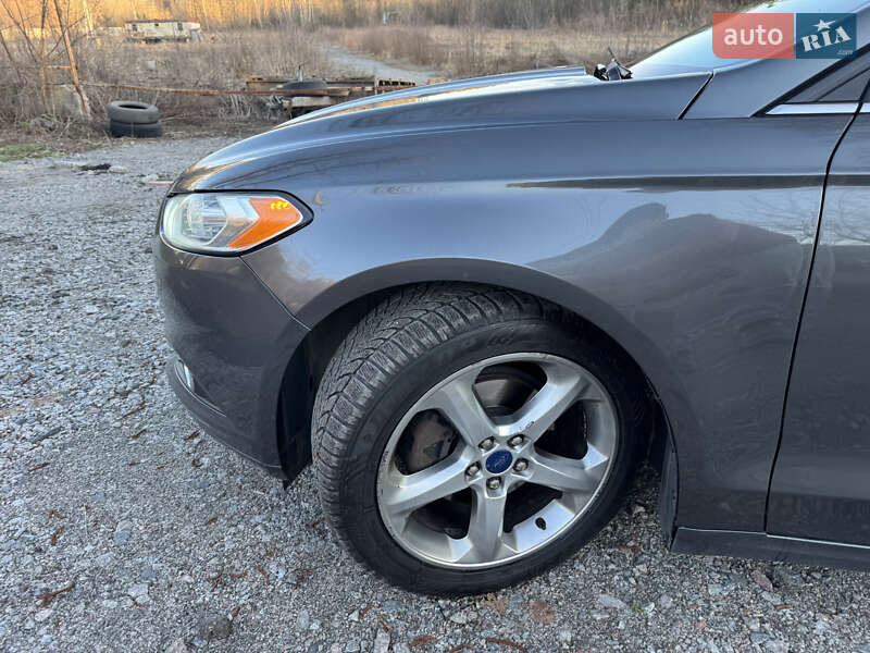 Седан Ford Fusion 2015 в Киеве