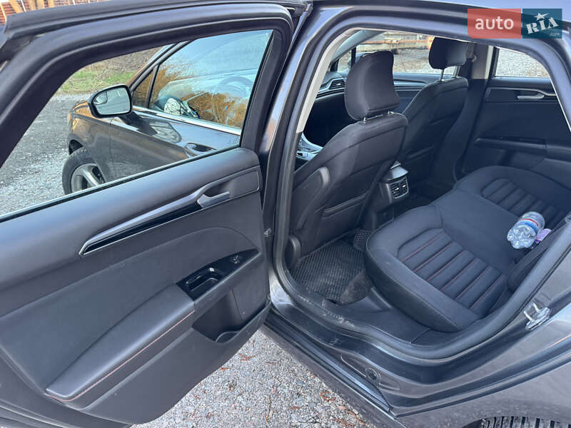 Седан Ford Fusion 2015 в Киеве