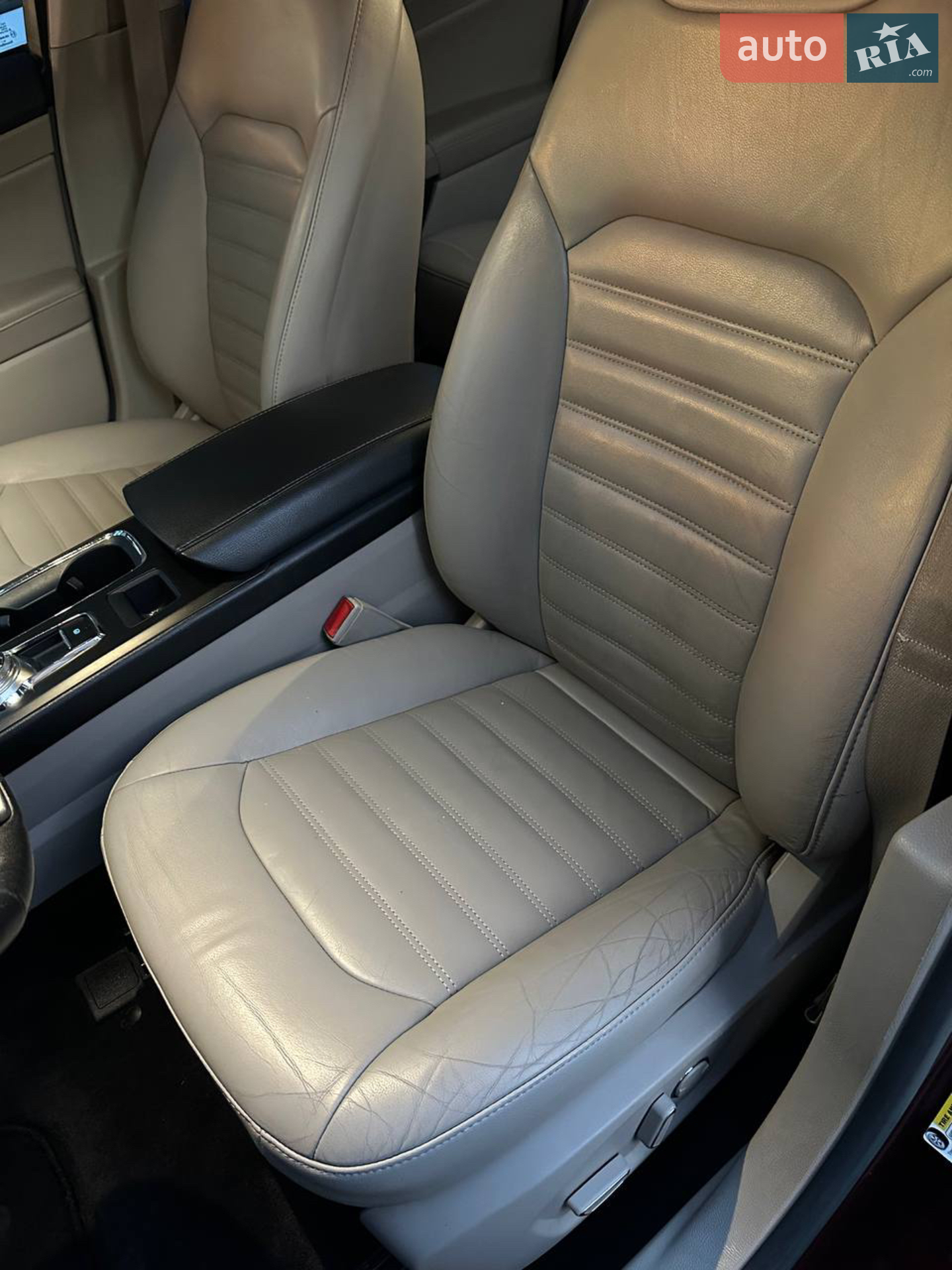 2016 Ford Fusion - мініатюра 19
