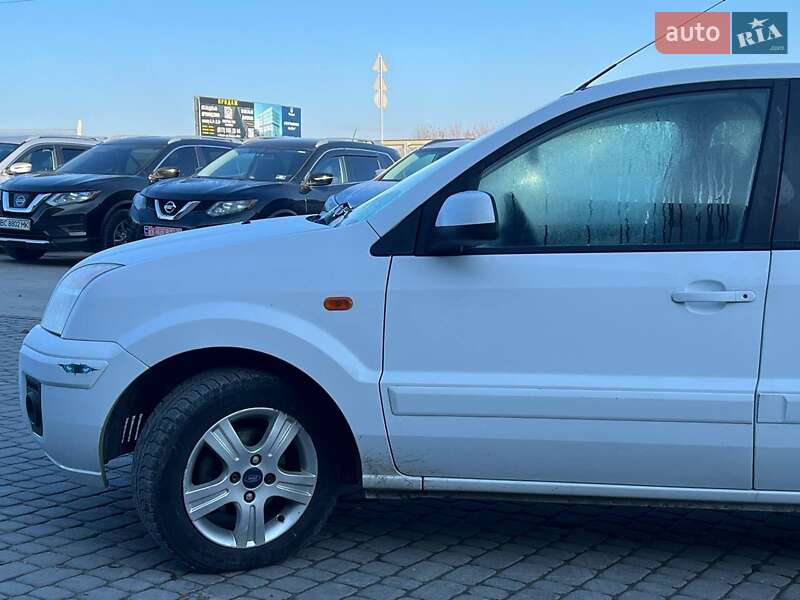 Хетчбек Ford Fusion 2011 в Львові