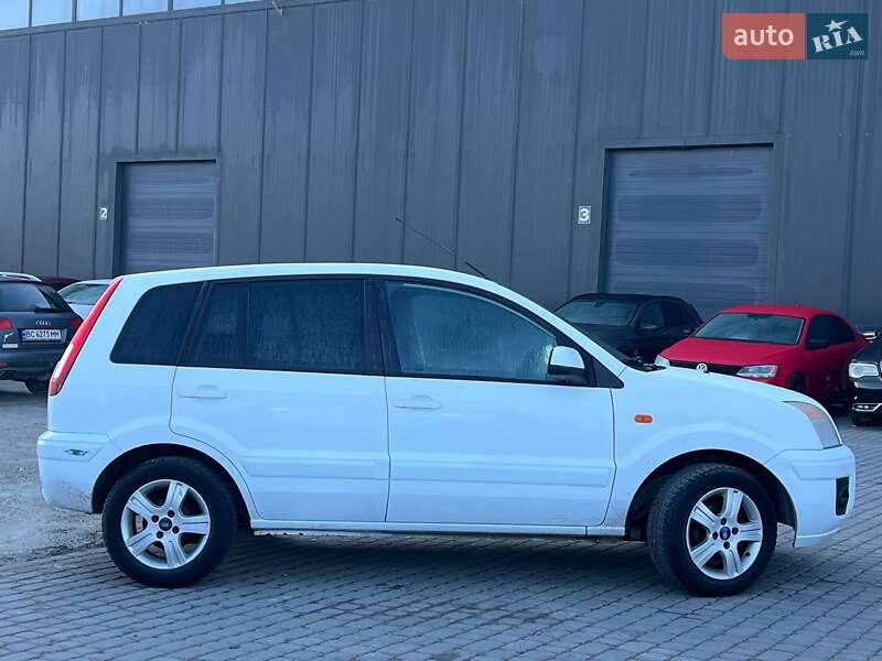 Хетчбек Ford Fusion 2011 в Львові