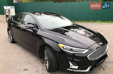 Седан Ford Fusion 2018 в Києві