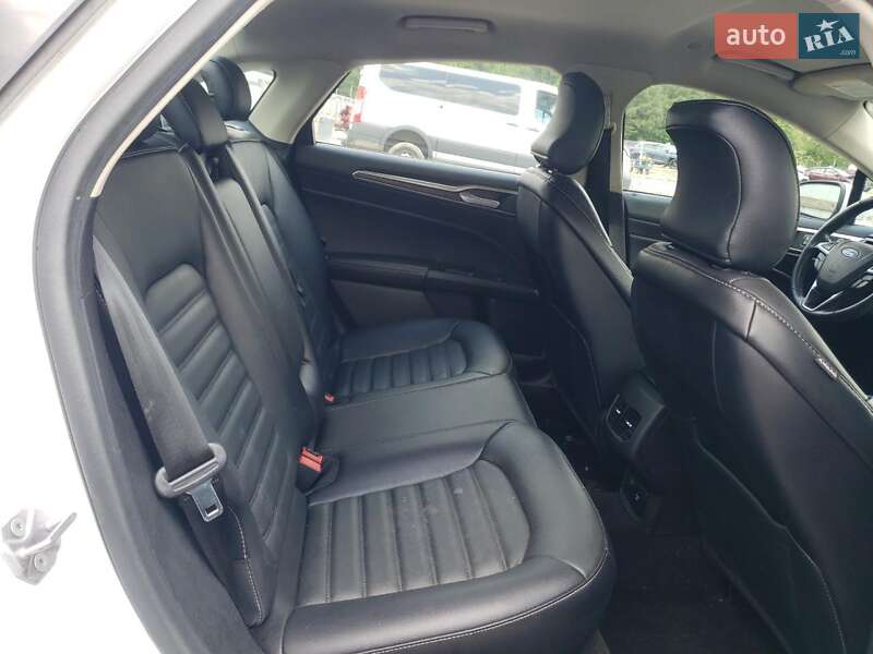 Седан Ford Fusion 2018 в Харкові