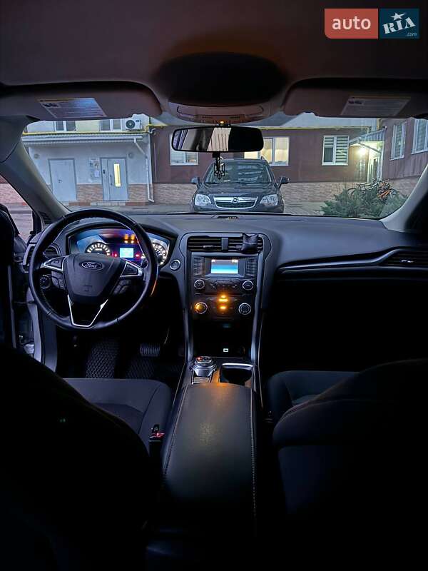 Седан Ford Fusion 2017 в Киеве фото 6 Седан Ford Fusion 2017 в Киеве