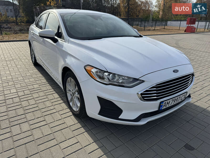 Седан Ford Fusion 2019 в Житомире