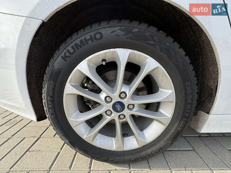 Седан Ford Fusion 2019 в Житомире