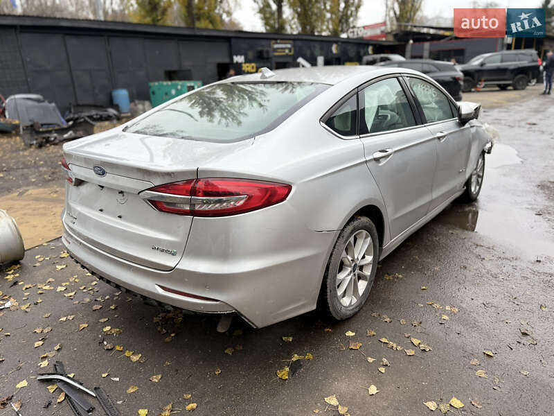 Седан Ford Fusion 2019 в Киеве фото 5 Седан Ford Fusion 2019 в Киеве