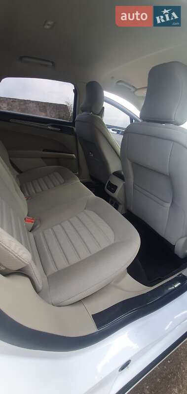 Седан Ford Fusion 2018 в Миколаєві