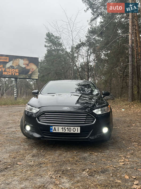 Седан Ford Fusion 2015 в Обухові