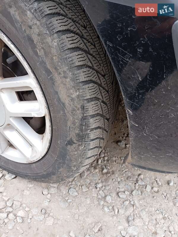 Хетчбек Ford Fusion 2008 в Нікополі фото 4 Хетчбек Ford Fusion 2008 в Нікополі