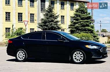 Седан Ford Fusion 2020 в Кам'янському