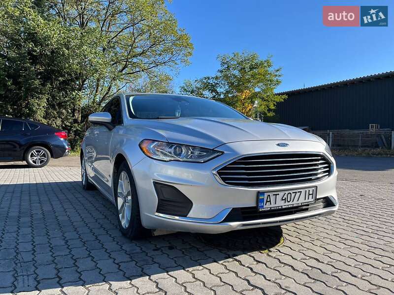Седан Ford Fusion 2019 в Івано-Франківську