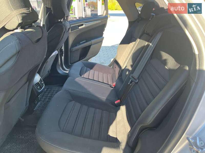 Седан Ford Fusion 2019 в Івано-Франківську