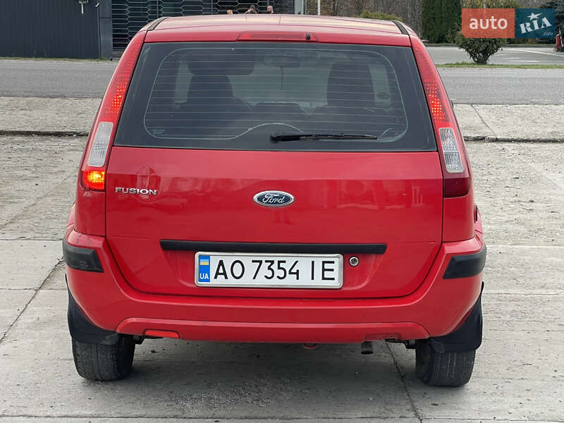 Хэтчбек Ford Fusion 2008 в Солотвине