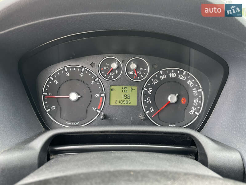 Хэтчбек Ford Fusion 2008 в Солотвине