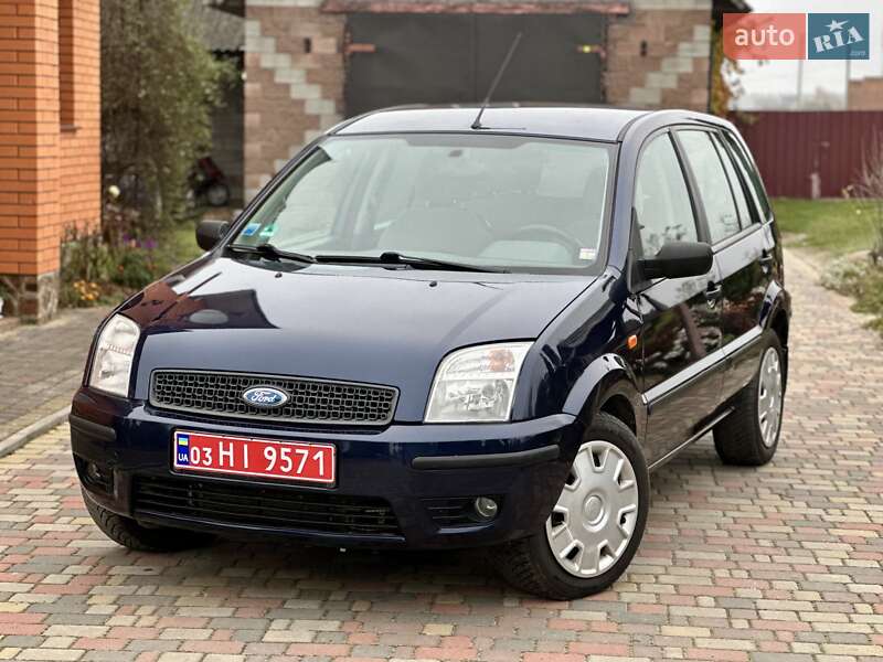 Хетчбек Ford Fusion 2005 в Володимирці