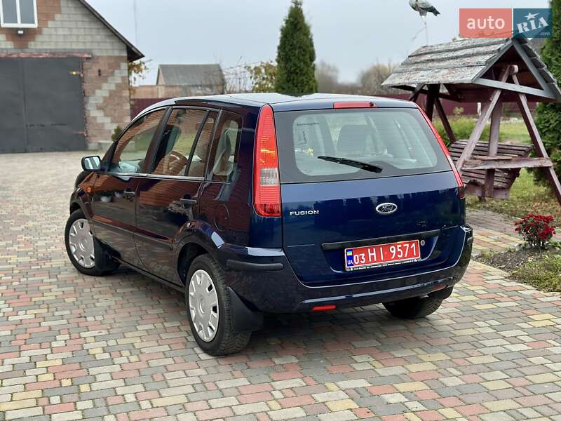 Хетчбек Ford Fusion 2005 в Володимирці