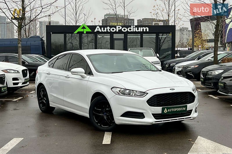 Седан Ford Fusion 2015 в Києві фото 3 Седан Ford Fusion 2015 в Києві