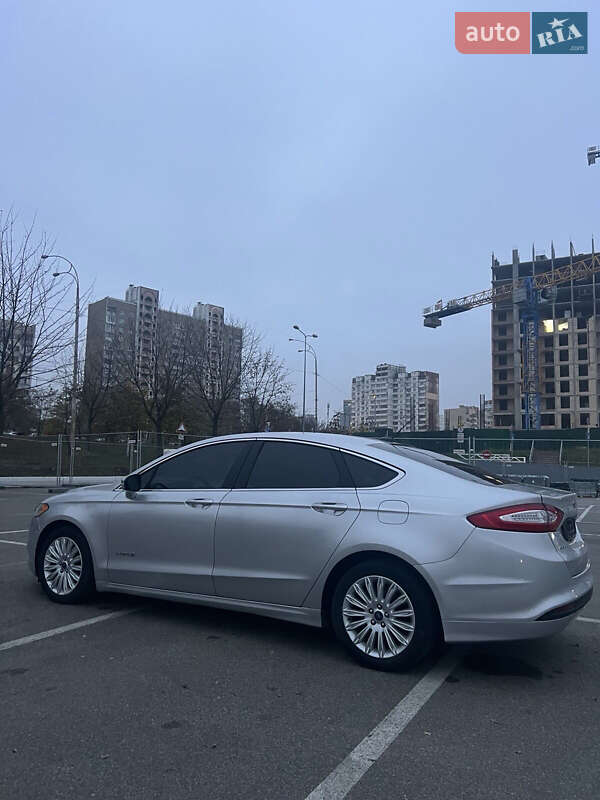 Седан Ford Fusion 2012 в Киеве фото 6 Седан Ford Fusion 2012 в Киеве