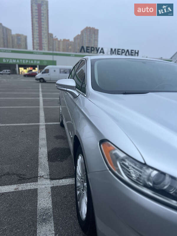 Седан Ford Fusion 2012 в Киеве фото 13 Седан Ford Fusion 2012 в Киеве