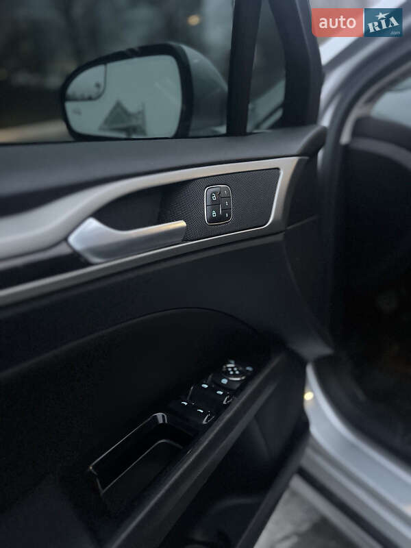 Седан Ford Fusion 2012 в Киеве фото 17 Седан Ford Fusion 2012 в Киеве