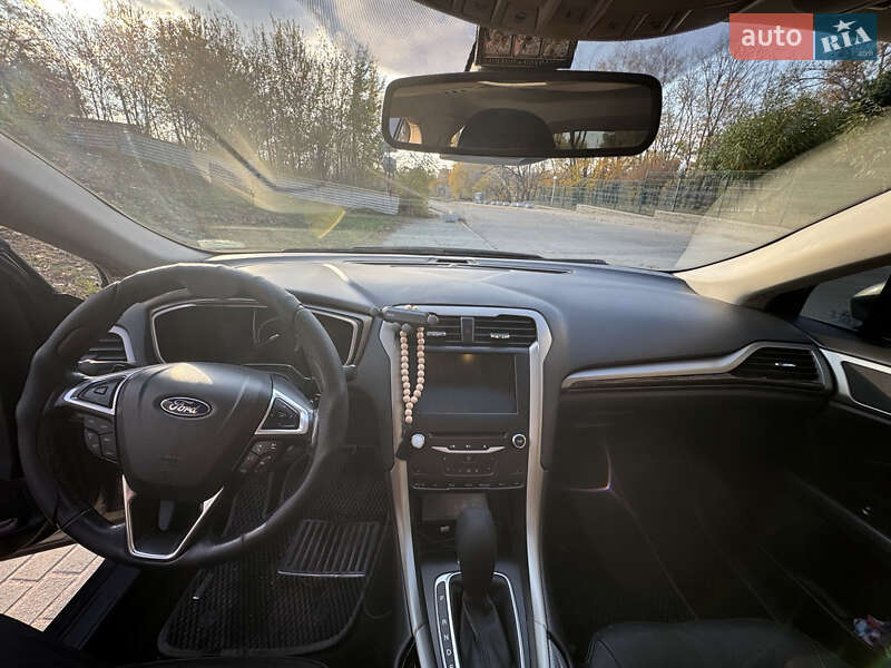 Седан Ford Fusion 2013 в Запоріжжі