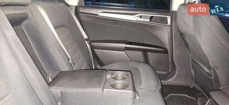 Седан Ford Fusion 2015 в Борисполі