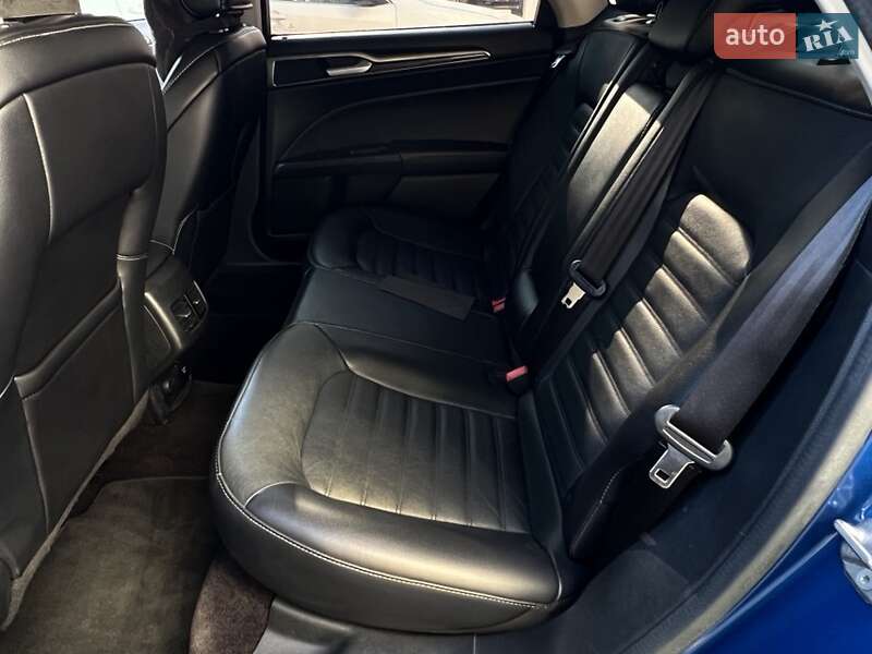 Седан Ford Fusion 2016 в Одессе