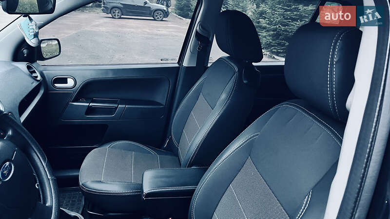 Хэтчбек Ford Fusion 2006 в Прилуках фото 9 Хэтчбек Ford Fusion 2006 в Прилуках