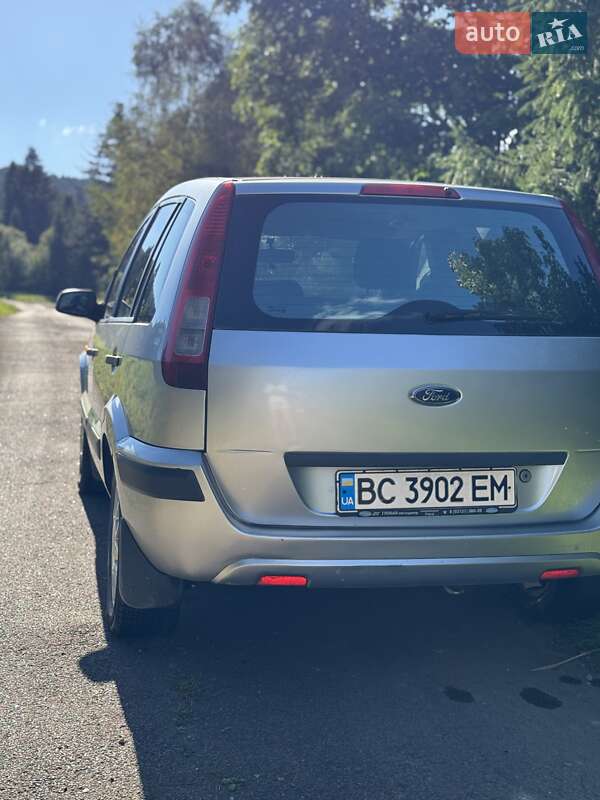 Хетчбек Ford Fusion 2008 в Східниці