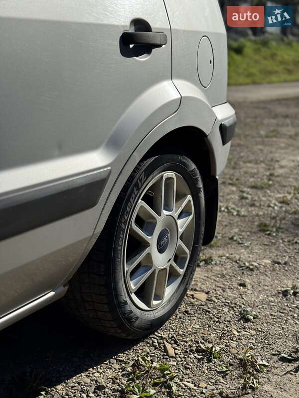 Хетчбек Ford Fusion 2008 в Східниці