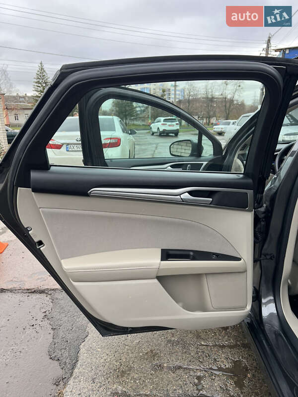 Седан Ford Fusion 2018 в Харкові