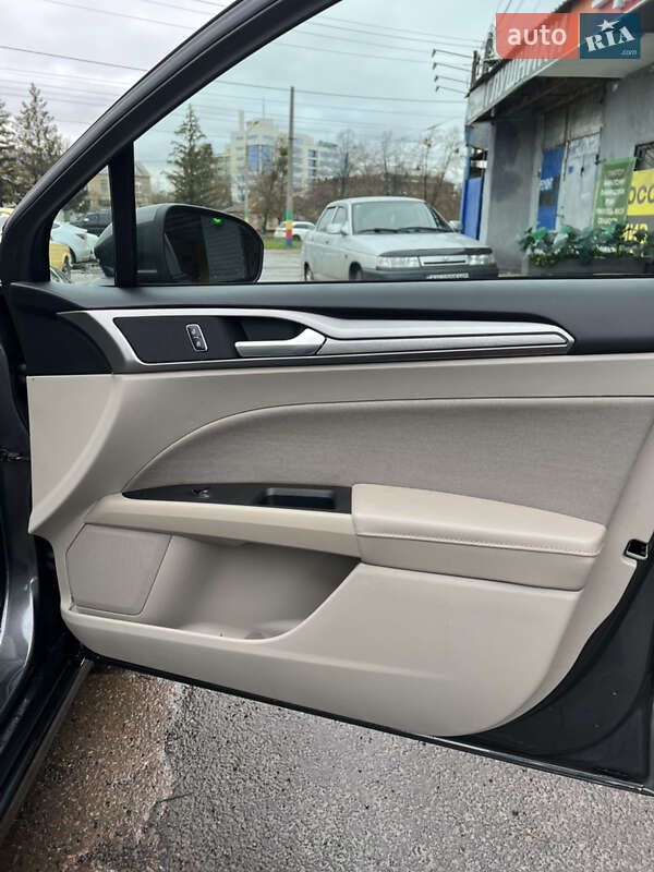 Седан Ford Fusion 2018 в Харкові