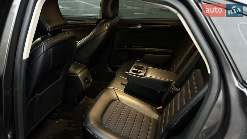 Седан Ford Fusion 2018 в Києві