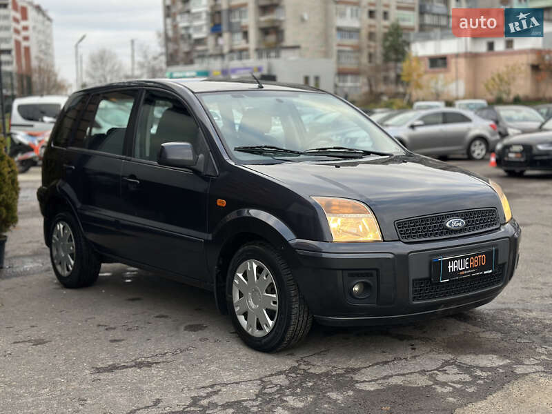 Хэтчбек Ford Fusion 2010 в Шептицькому