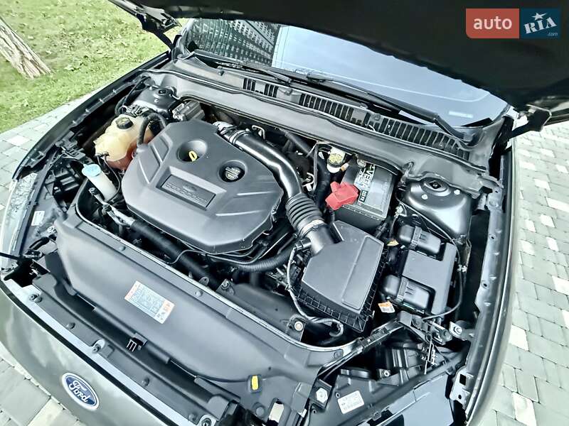 Седан Ford Fusion 2014 в Одесі